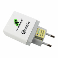 Carregador de Parede Universal Ultra Rápido X-Cell, Com 2 Saida USB 4.0A 18W,Com Display Digital, Branco - XC-UR-19
