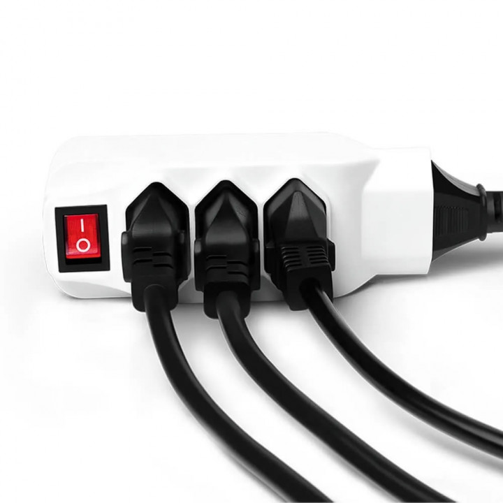 Adaptador L Multilaser, 4 Tomadas Padrão Novo, Branco - WI246